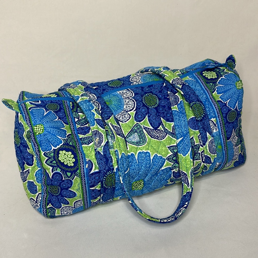 Vera Bradley Doodle Daisy Floral Blue Green Quilted Cotton Large Duffle Bag